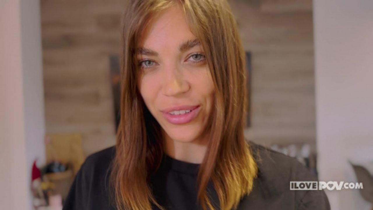 ILovePOV 24 12 20 Julia Graff Maid For A Day XXX 2160p MP4-VSEX [XC]