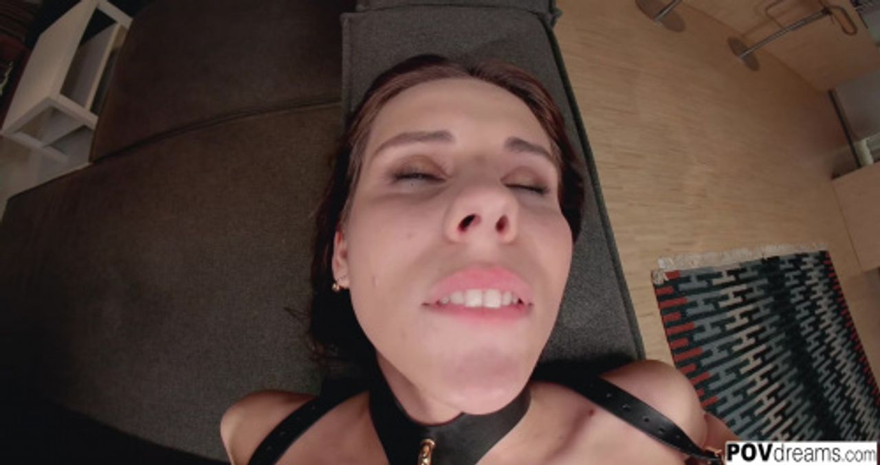 LittleCaprice-Dreams 25 11 09 Amber Slaash POVDreams XXX 2160p MP4-WRB [XC]