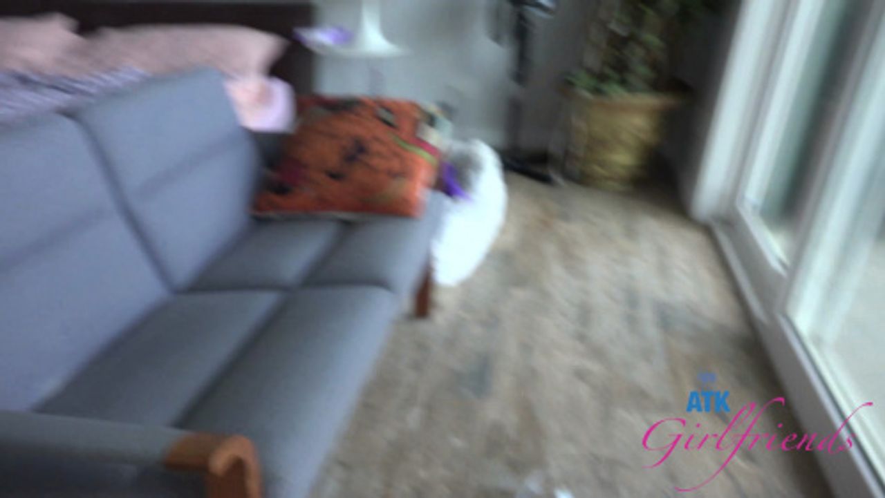 ATKGirlfriends 26 01 16 Fiona Peaches Calabasas 1 XXX 2160p MP4-WRB [XC]