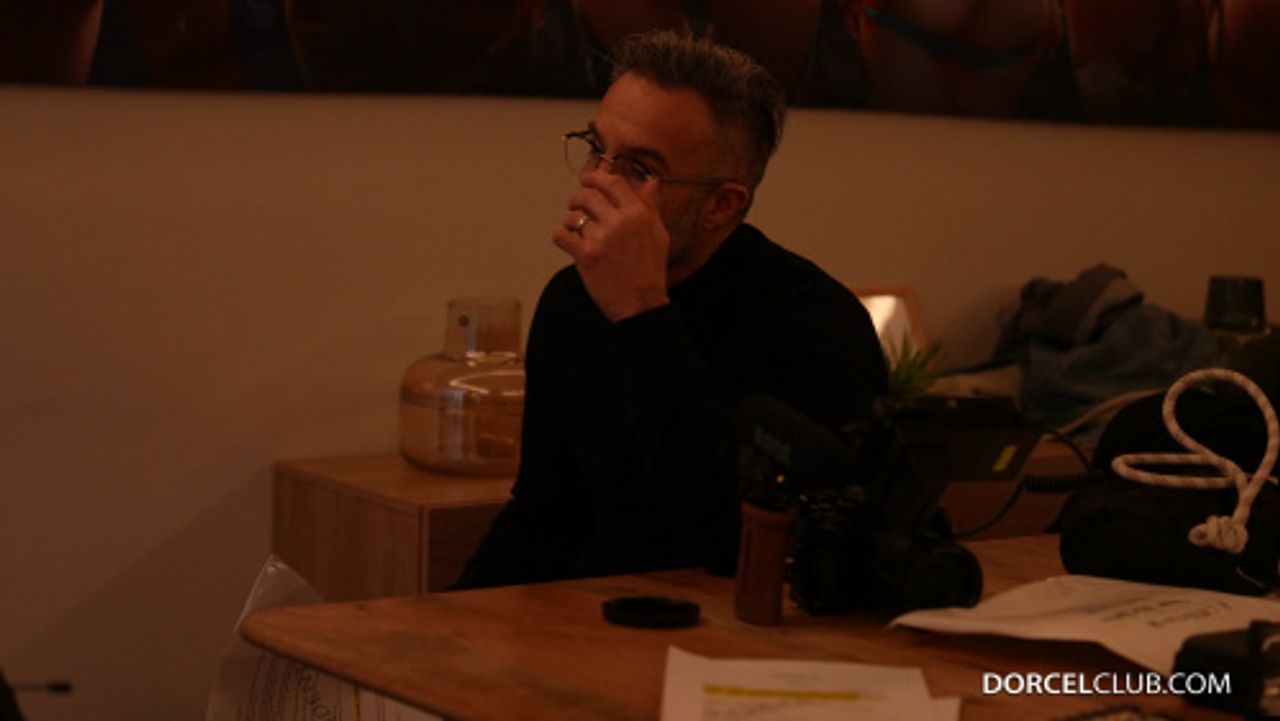 DorcelClub 25 12 01 Making-Of Luxure My Wifes Indecencies XXX 2160p MP4-NBQ [XC]