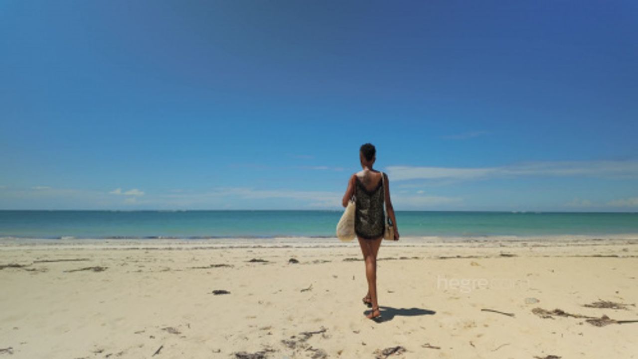 Hegre 26 05 12 Nyx Kenyan Beach Body XXX 2160p MP4-WRB [XC]